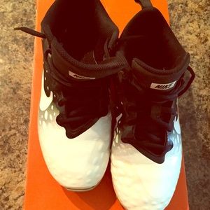 Nike Girl’s Softball Cleats